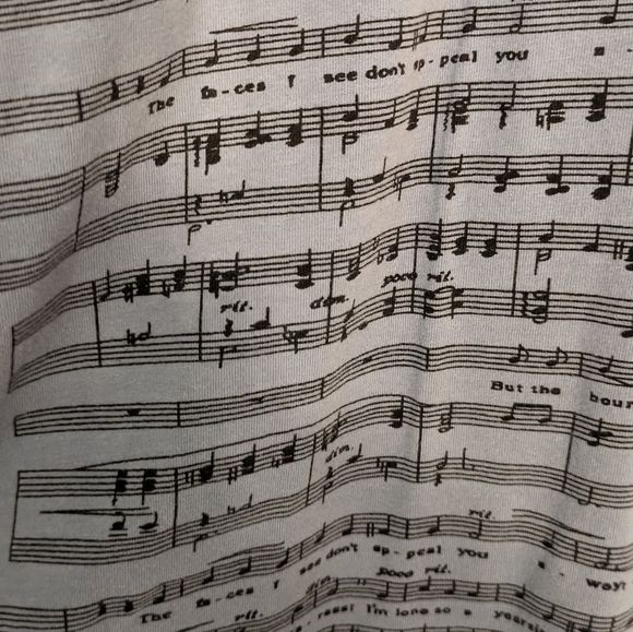 Musical theme skirt - Picture 3 of 3